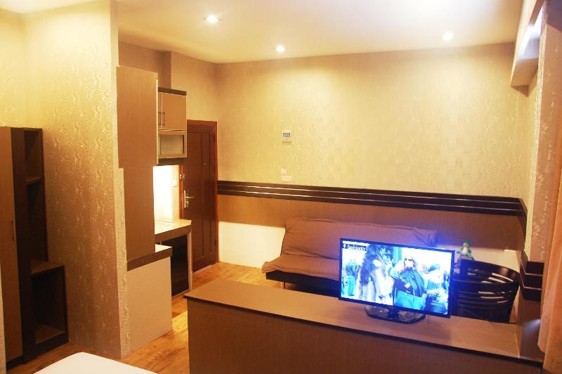 Gandhi Inn - image 32