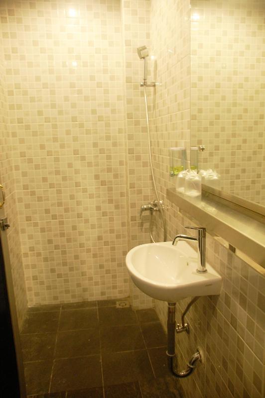 Gandhi Inn - image 7