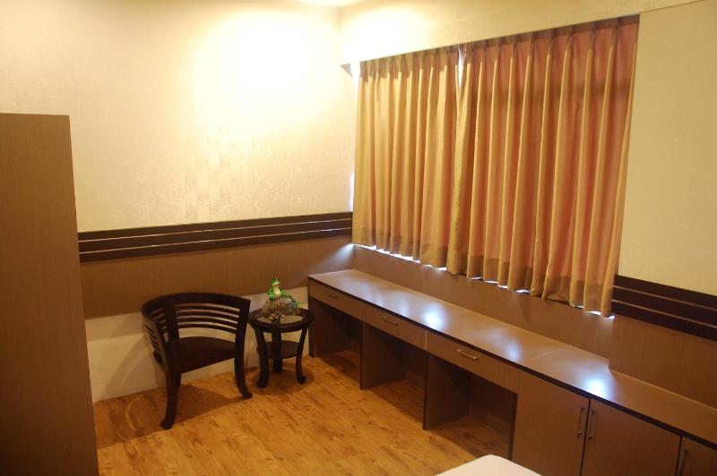 Gandhi Inn - image 21