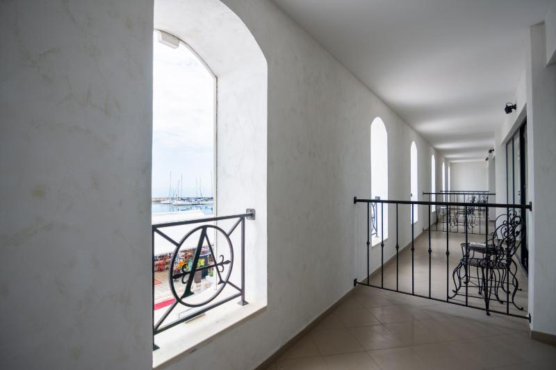 Double Room with Sea View image 4