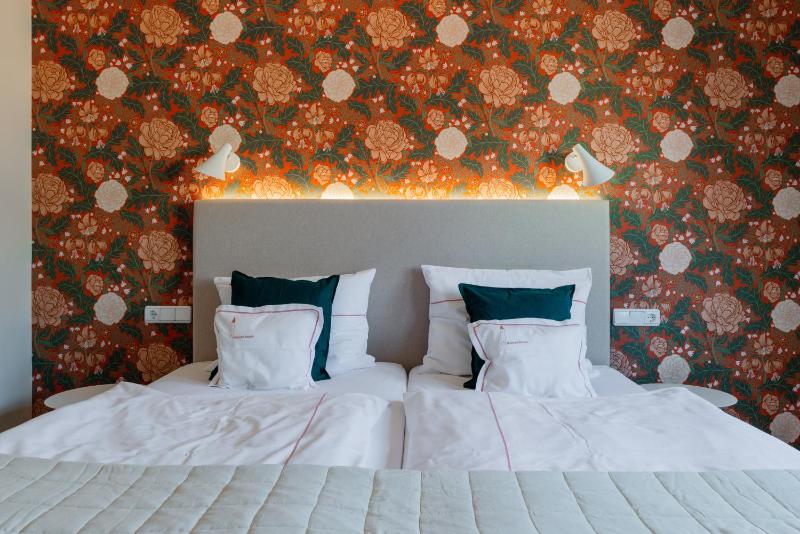 Standard Double Room image 2