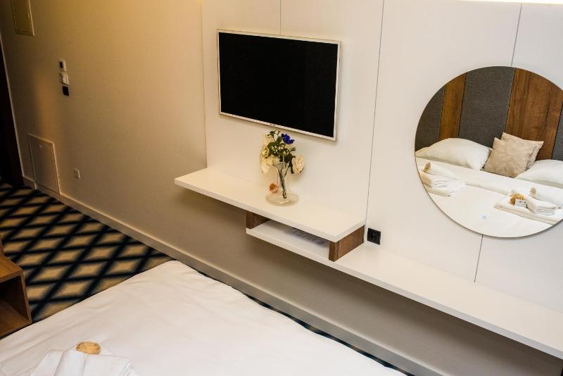 Superior Double or Twin Room image 3