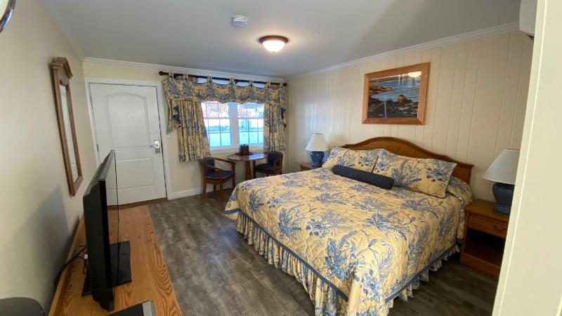 King Room and Sea View image 4