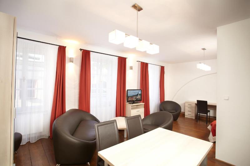 Residence Muzeum Vltavínů - image 12