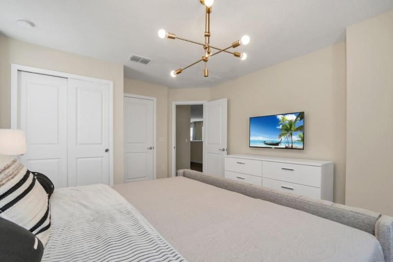 Amazing Game Room Your Kids Will Love! villa - image 12