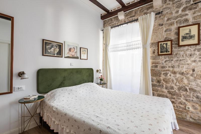 Studio (2 Adults) - Majstora Jurja Street image 2