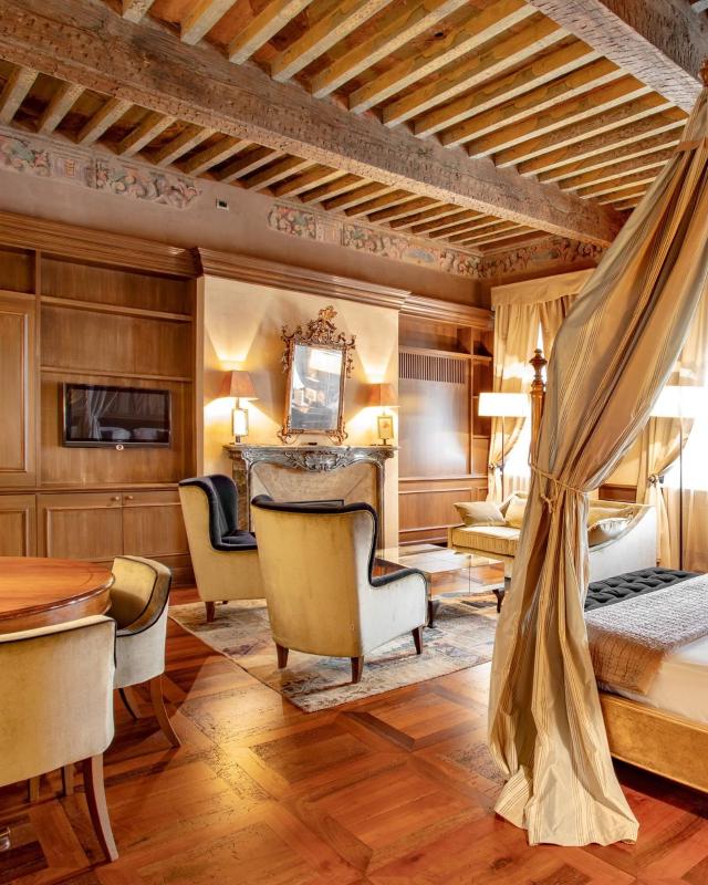 Suite image 3