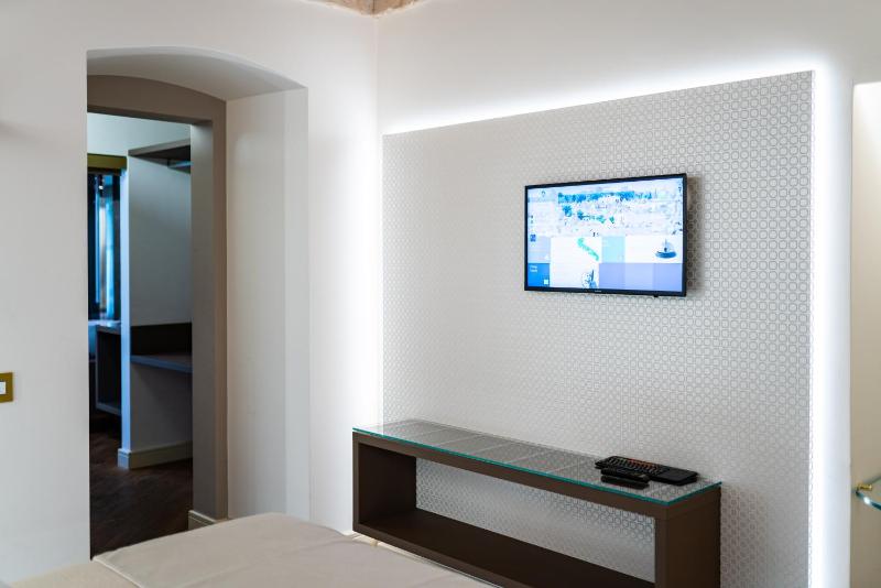 Superior Suite image 2