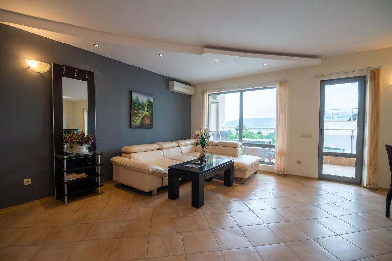 Two-Bedroom Apartment with Balcony image 3
