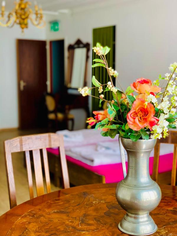 Standard Apartment image 3