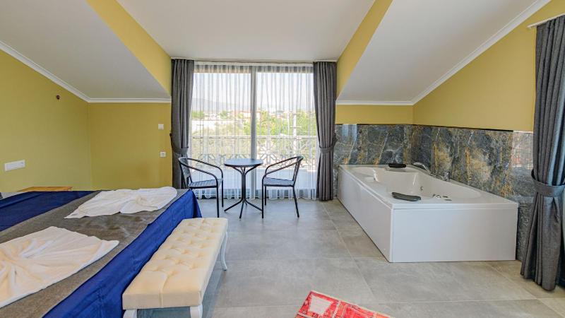 Söğüt 1 - 4 Bedroom with jacuzzi in Fethiye - image 39