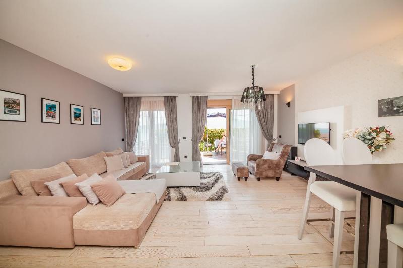 Two-Bedroom Apartment with Balcony image 4