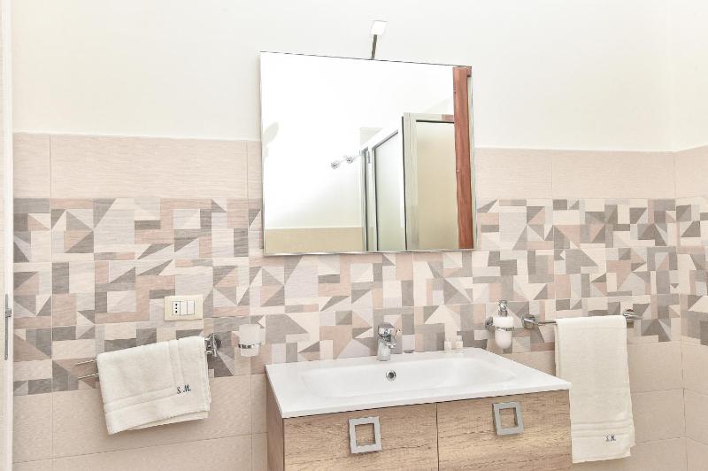 One-Bedroom House image 3