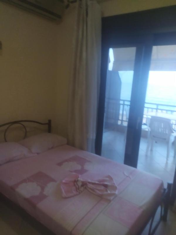 Studio with Sea View (3 Adults) image 4