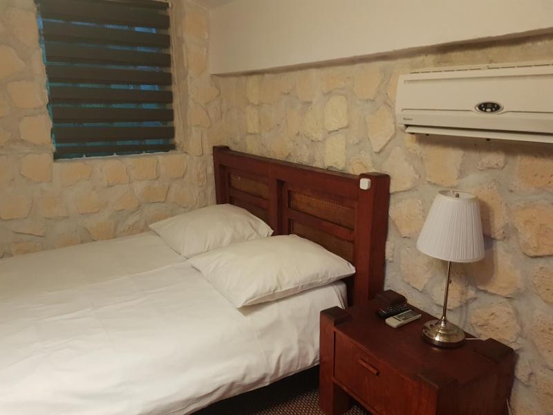 Double Room with Private Bathroom image 2
