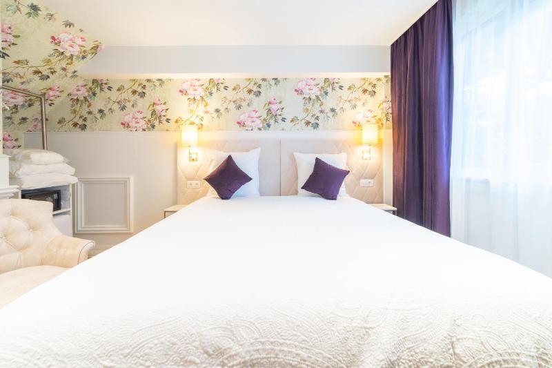 Standard Double Room image 1