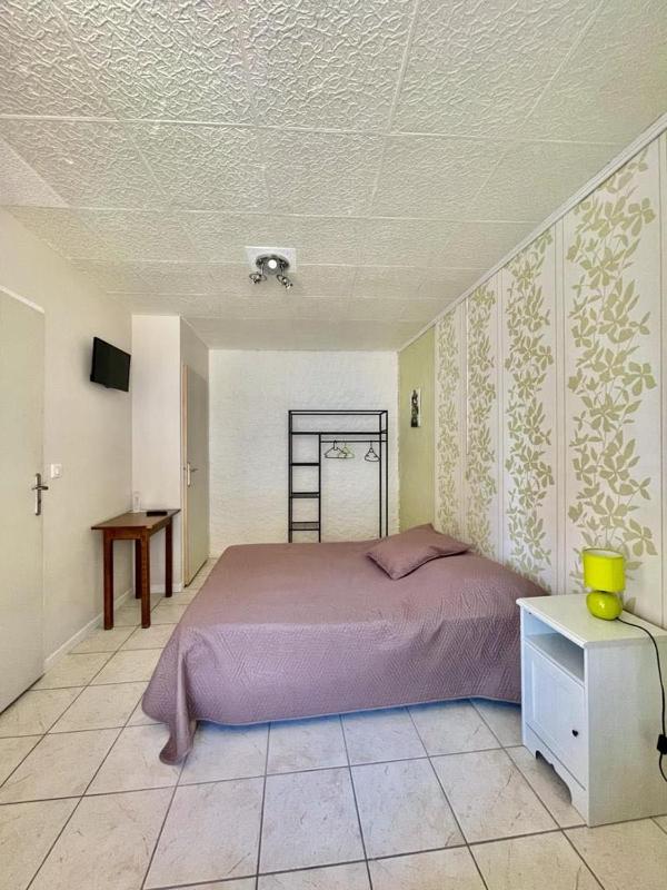 Double Room image 1