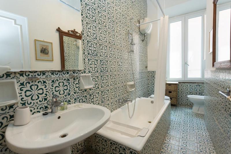 Campo de Fiori Lovely Apartment - image 2