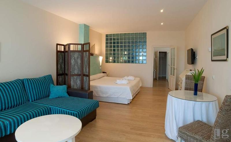 Junior Suite with Terrace image 1