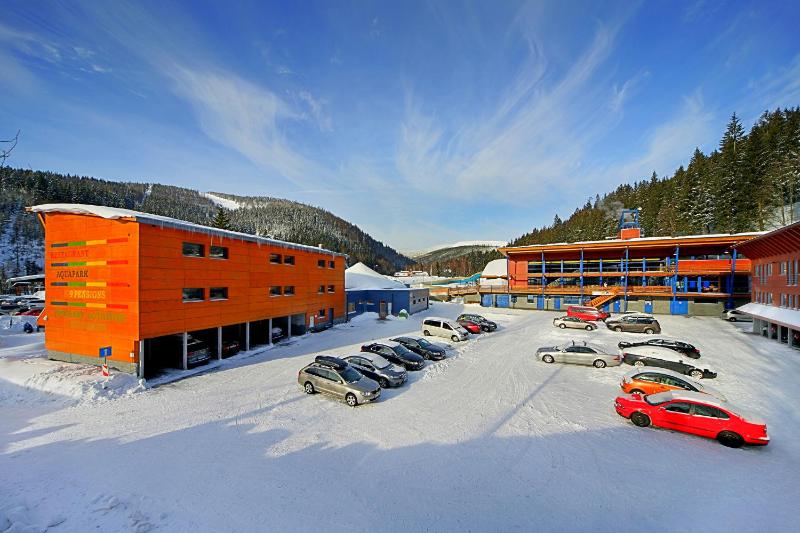 Superior Quadruple Room with 2-hour Aquapark Access image 3