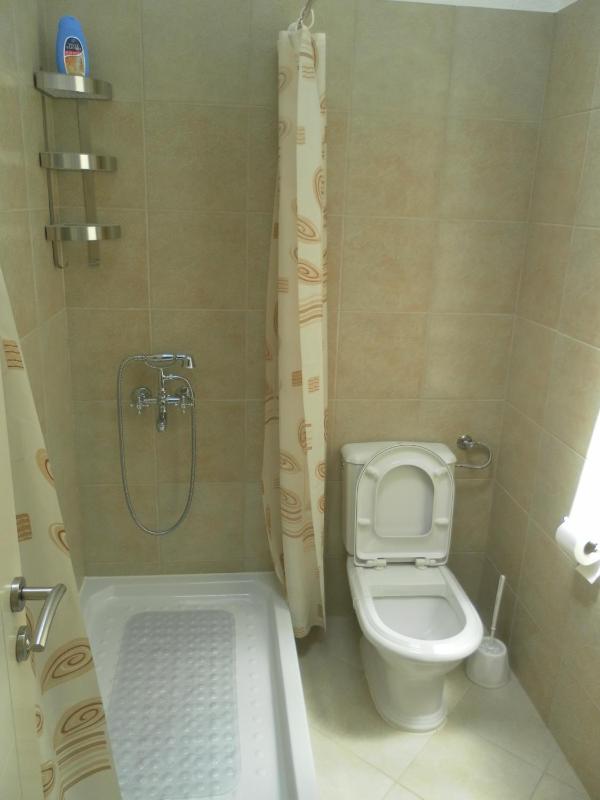 Comfort One-Bedroom Apartment with Sea View - Attic image 3