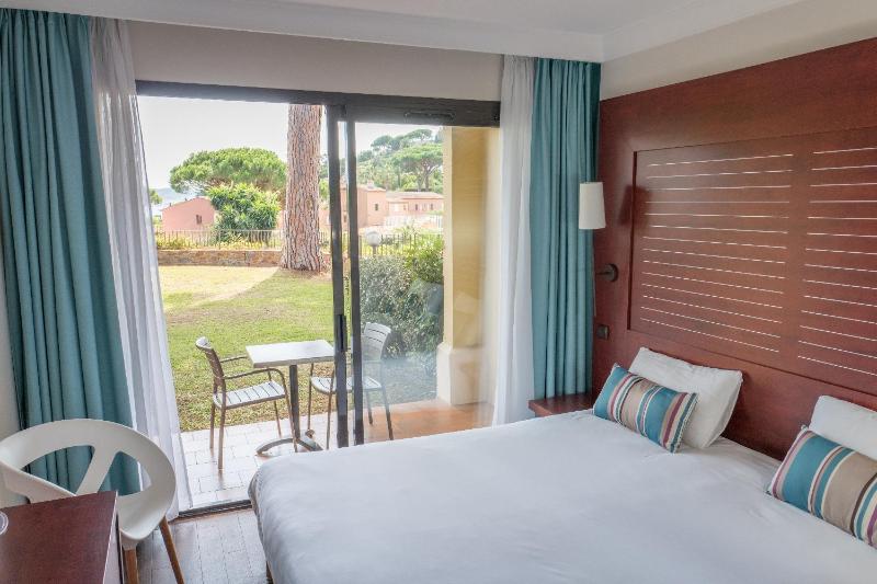 Double or Twin Room with Garden View image 1