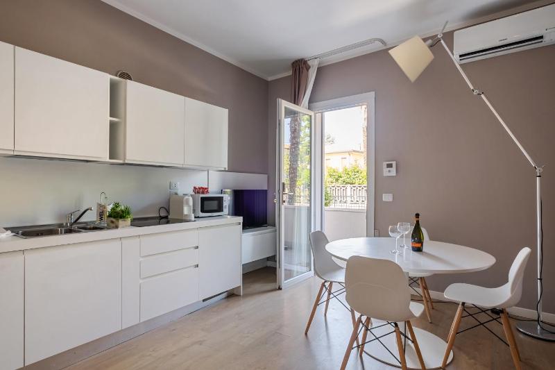 One-Bedroom Apartment image 1