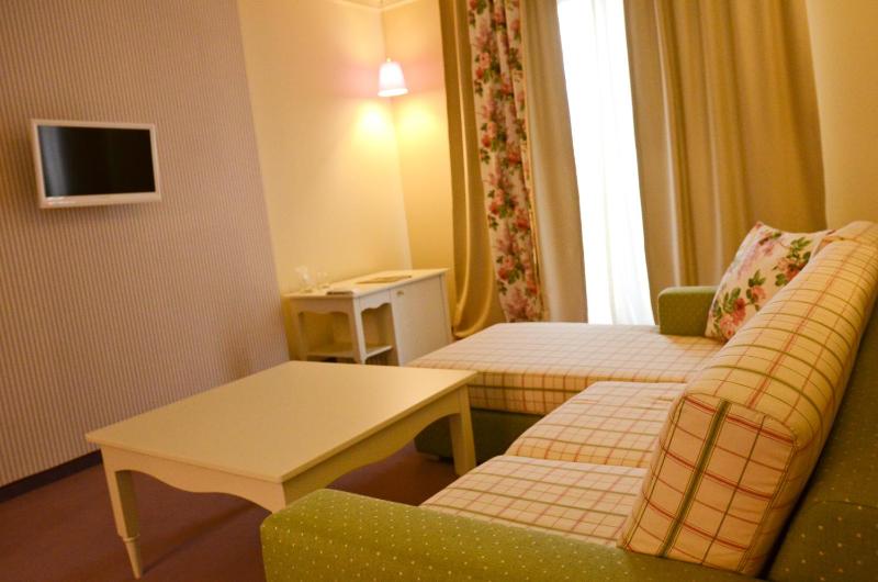 Deluxe Junior Suite image 2