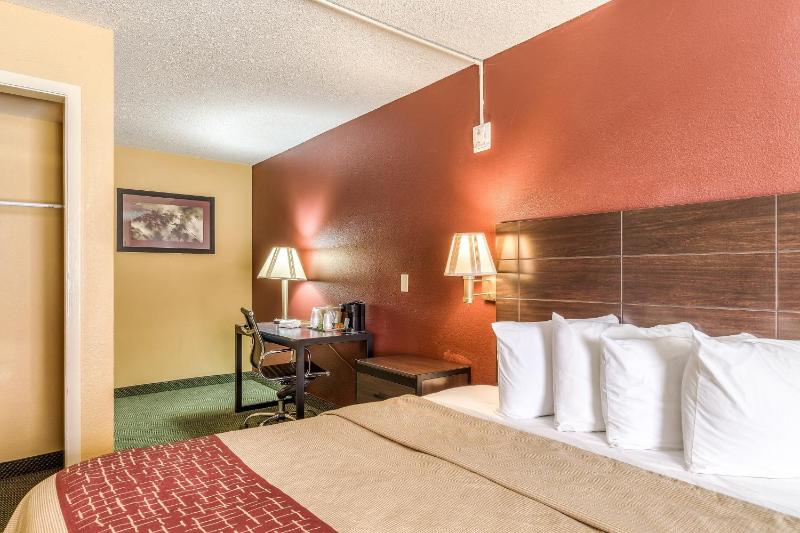 Superior King Room - Disability Access/Non-Smoking image 1
