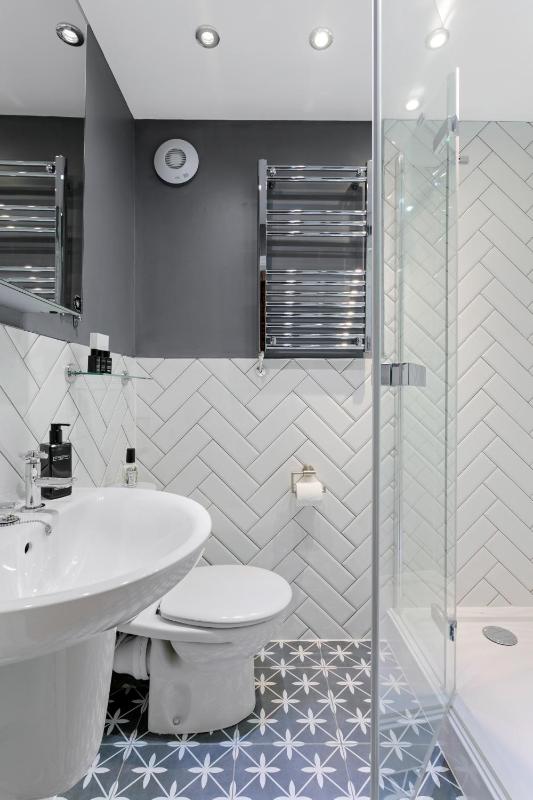 Junior Suite (2 Adults) image 3