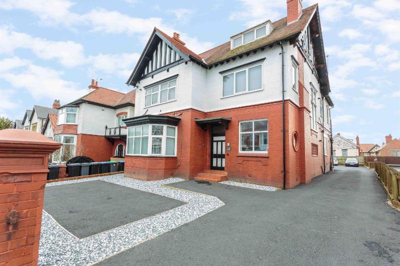 Cherry Property - Mulberry Suite - image 5