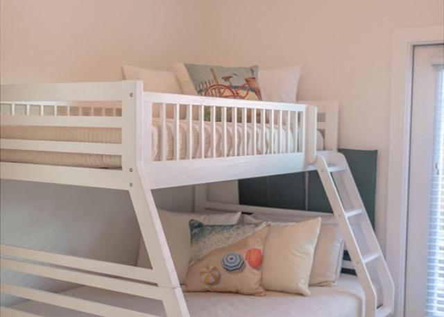 Three-Bedroom Apartment image 3