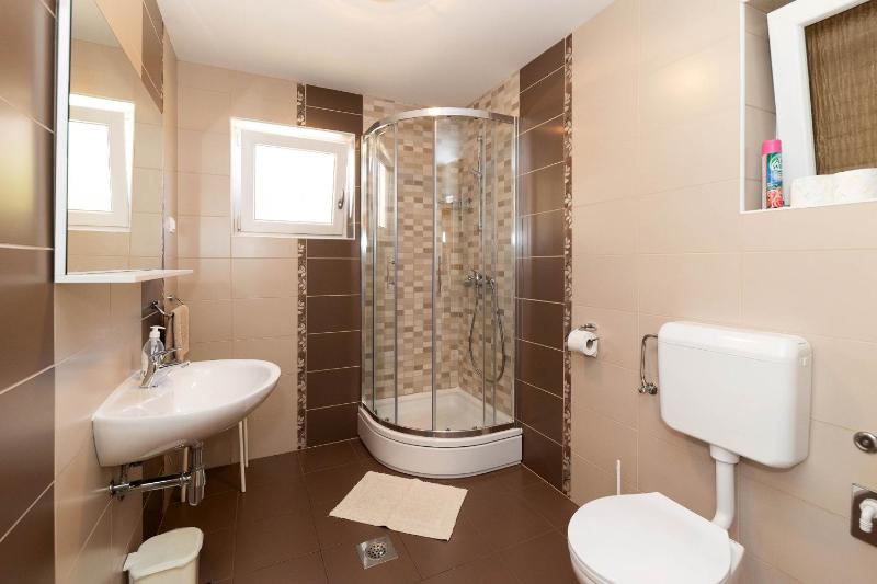 Two-Bedroom Apartment with Balcony and Sea View image 2