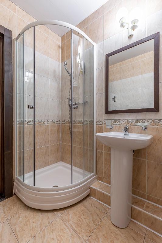 Standard Double or Twin Room image 3