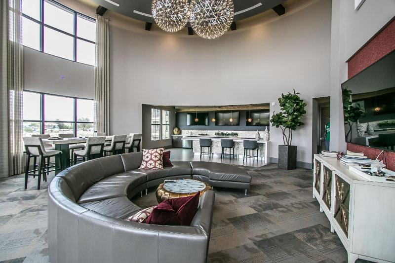 Superior Apartment image 1