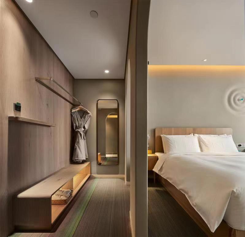 Ebo Hotel - image 11