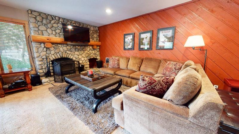 One-Bedroom Apartment image 1