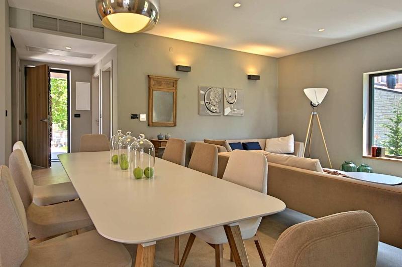 Four-Bedroom Villa image 4