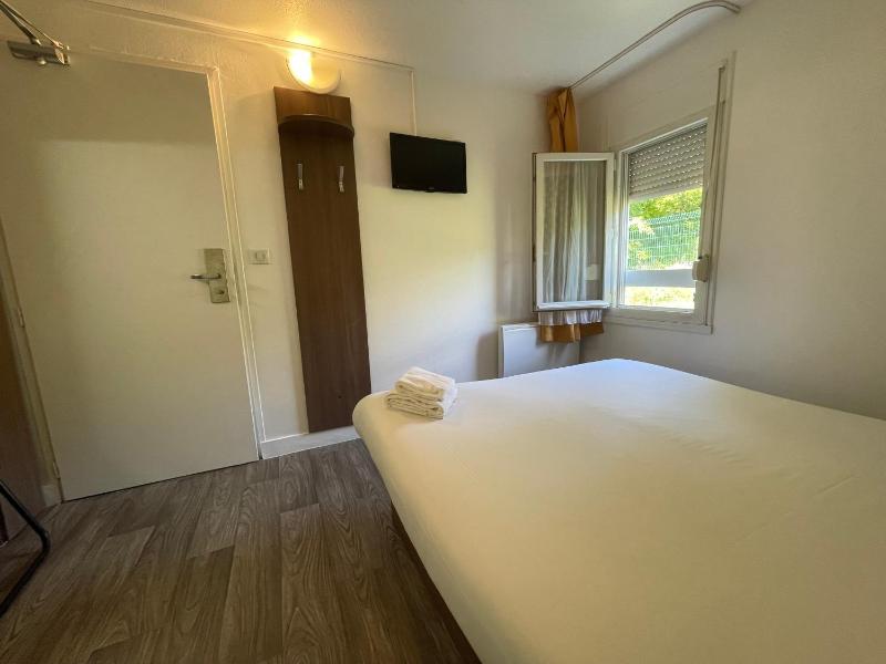 Standard Double Room image 4