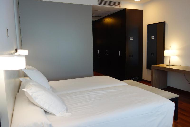 Superior Double Room image 3