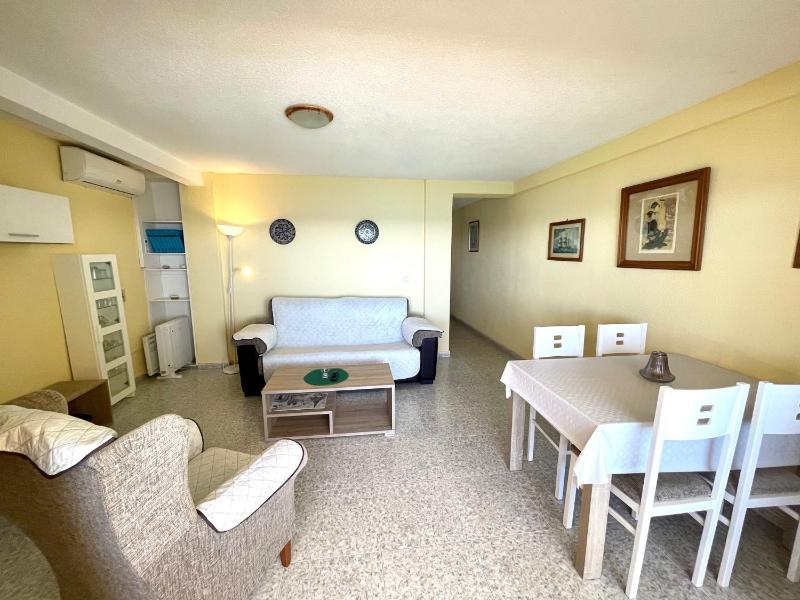 One-Bedroom Apartment image 4