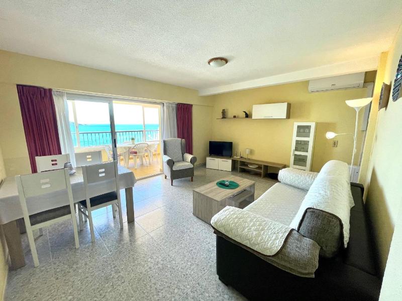 One-Bedroom Apartment image 3