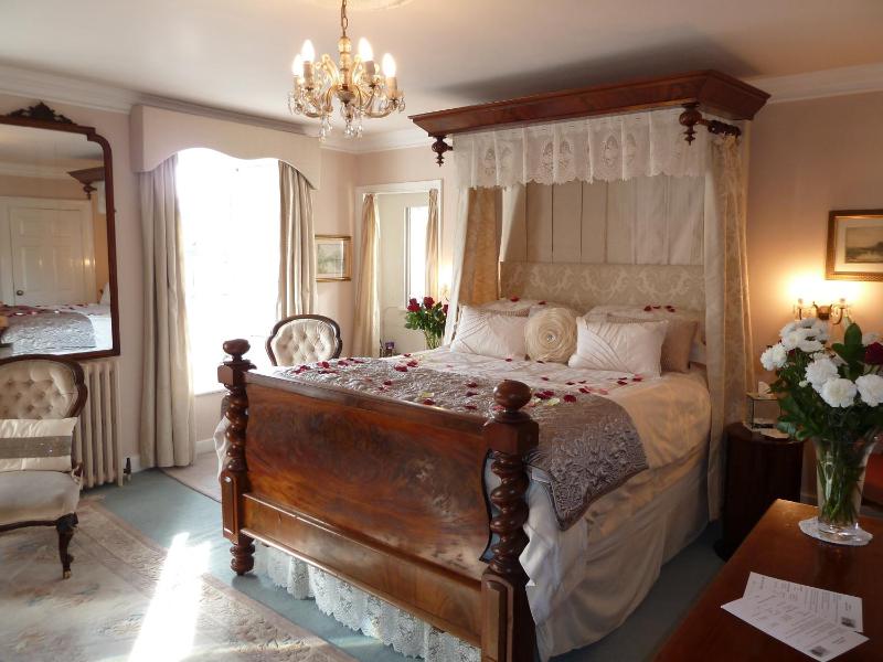 Luxury Double Room image 1