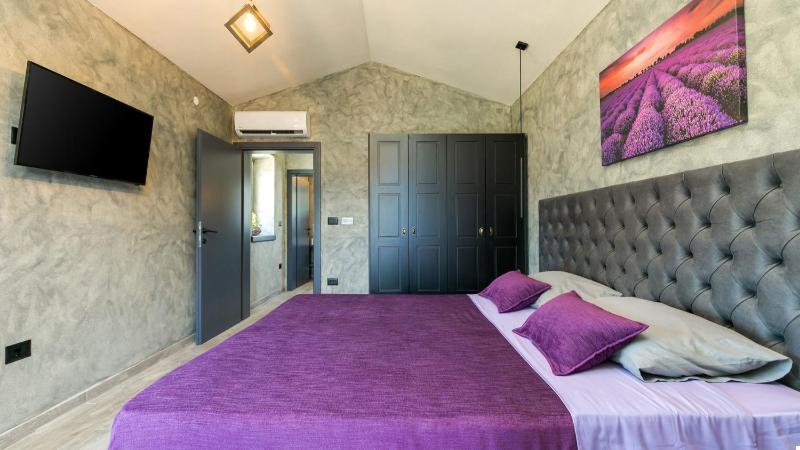 Villa Lavanda by Villas Holiday - image 8