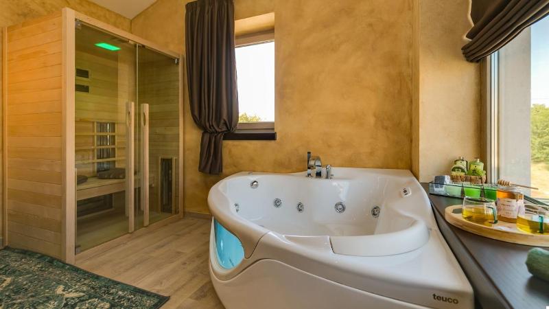 Villa Maslina by Villas Holiday - image 23