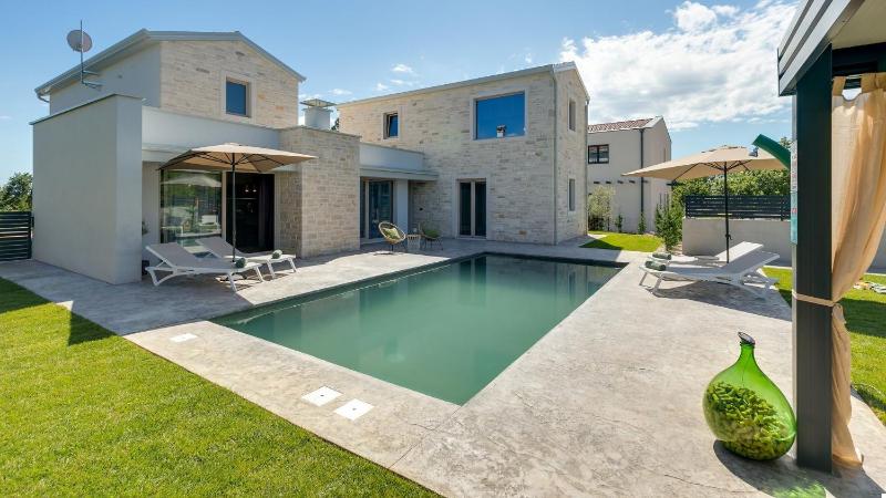 Villa Maslina by Villas Holiday - image 28