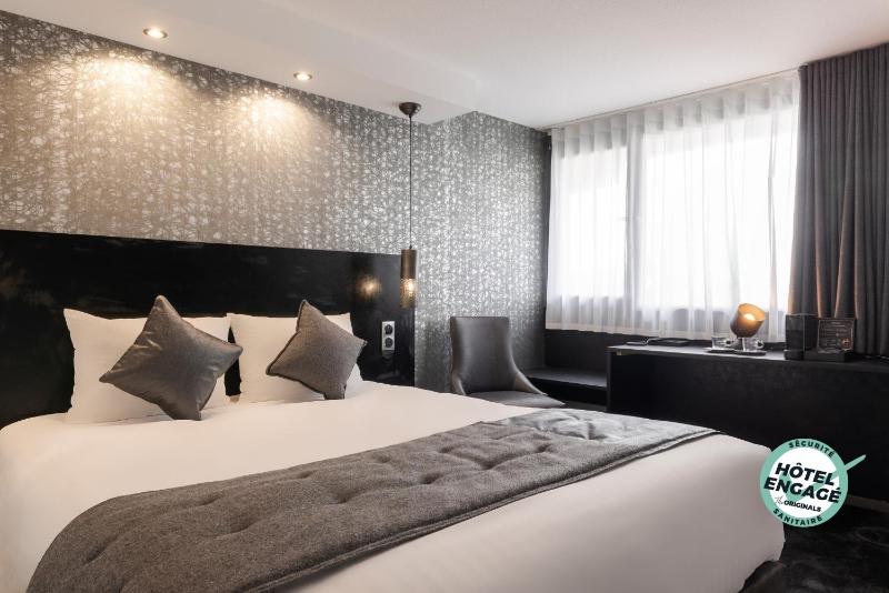  Room Elégance Queen image 2