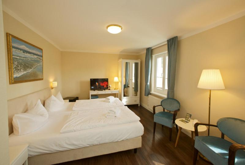 Double Room - neighbouring Building image 3