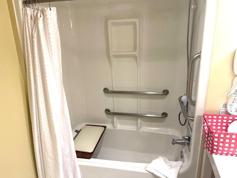 King Room - Disability Access image 2