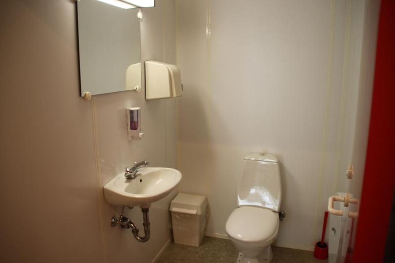 101 Guesthouse Hotel - image 12